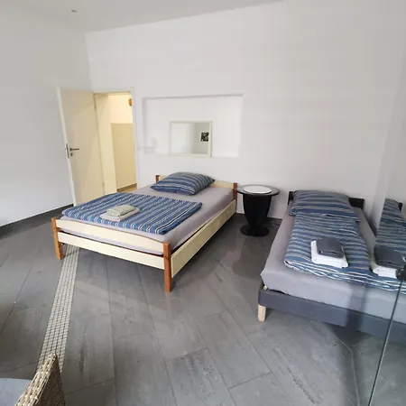 &monteurwohnung-parkplatz Neben Braunschweig Apartment Meine